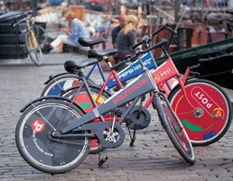 City bikes in Nyhavn by Cees van Roeden-VisitDenmark 